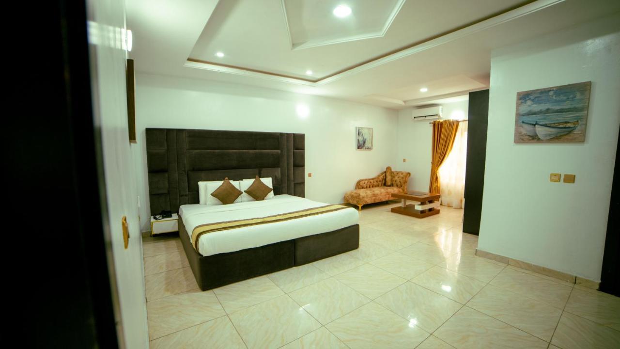 247 Luxury Hotel & Apartment Ajah ليكى المظهر الخارجي الصورة