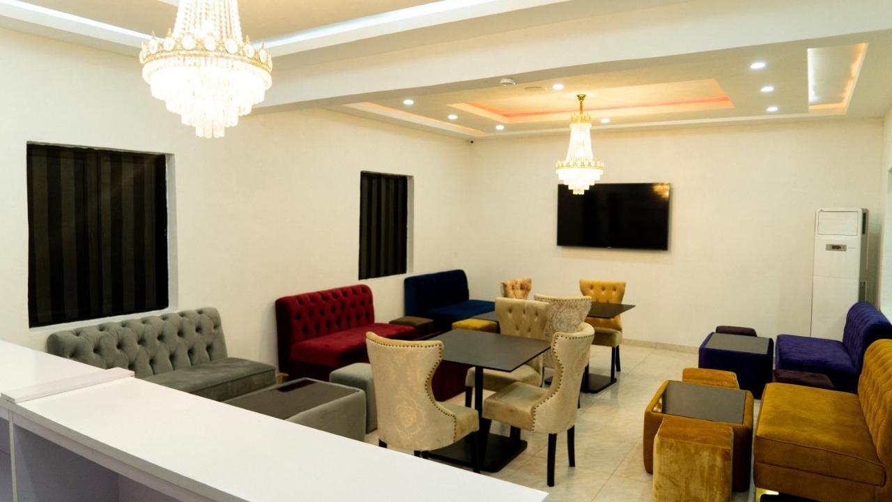 247 Luxury Hotel & Apartment Ajah ليكى المظهر الخارجي الصورة