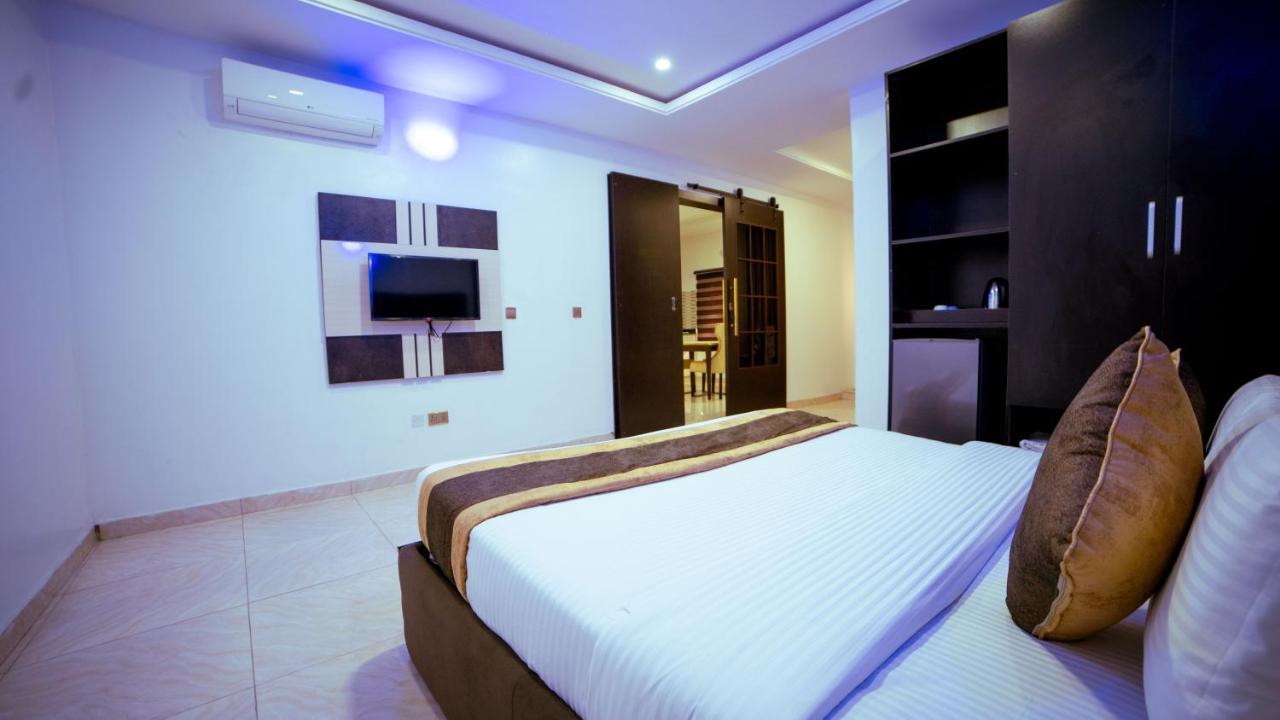 247 Luxury Hotel & Apartment Ajah ليكى المظهر الخارجي الصورة