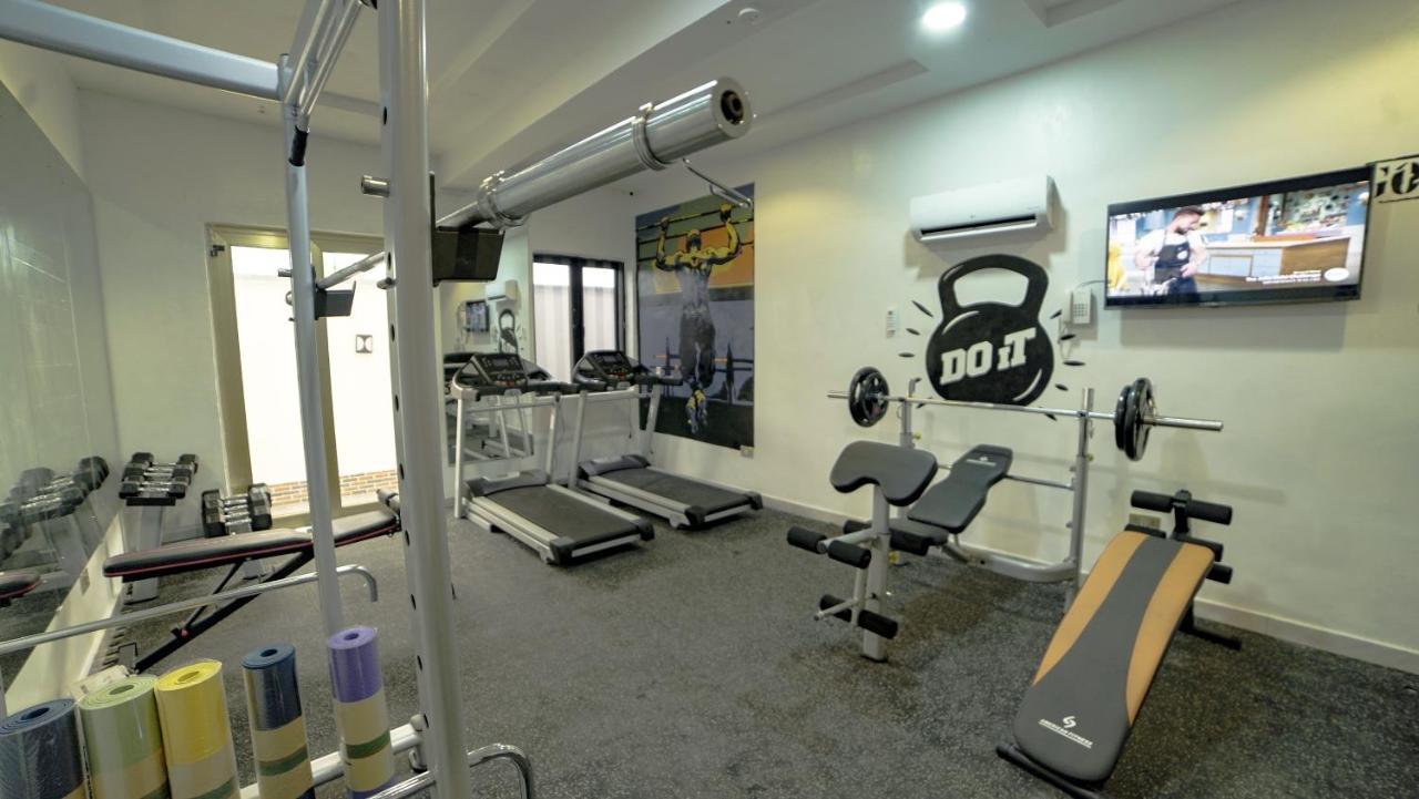 247 Luxury Hotel & Apartment Ajah ليكى المظهر الخارجي الصورة