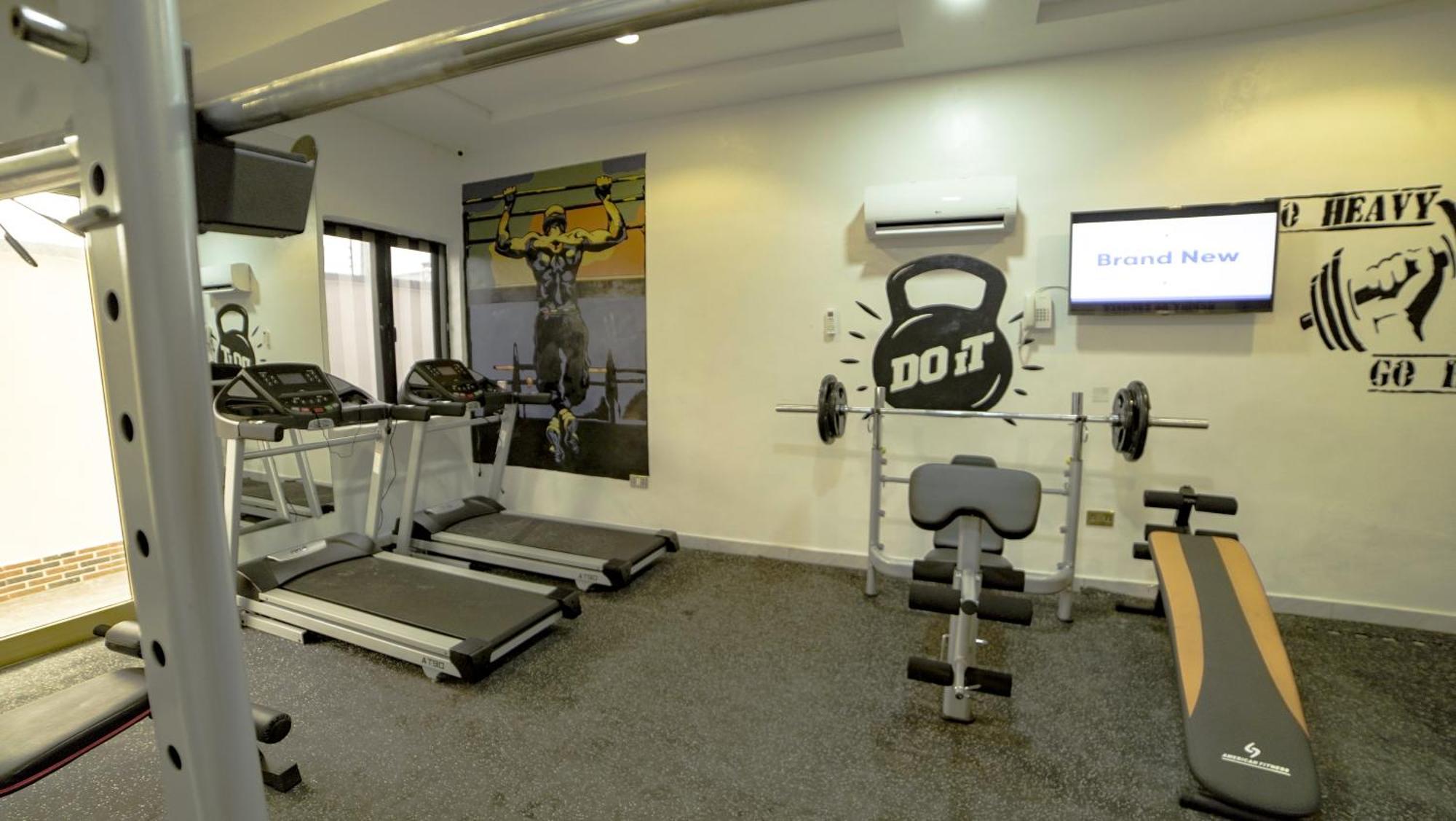 247 Luxury Hotel & Apartment Ajah ليكى المظهر الخارجي الصورة