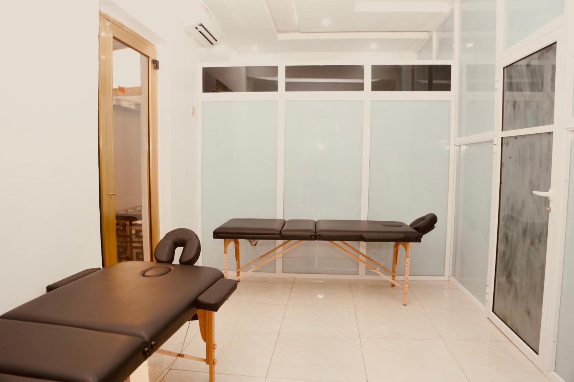 247 Luxury Hotel & Apartment Ajah ليكى المظهر الخارجي الصورة